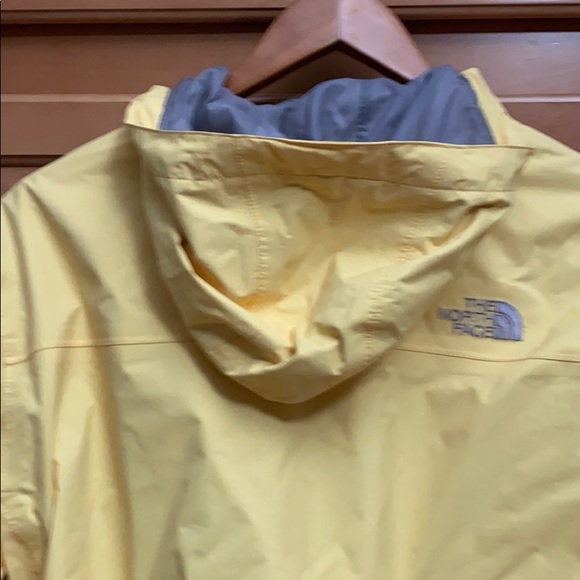 North Face women’s jacket M - Picture 3 of 4